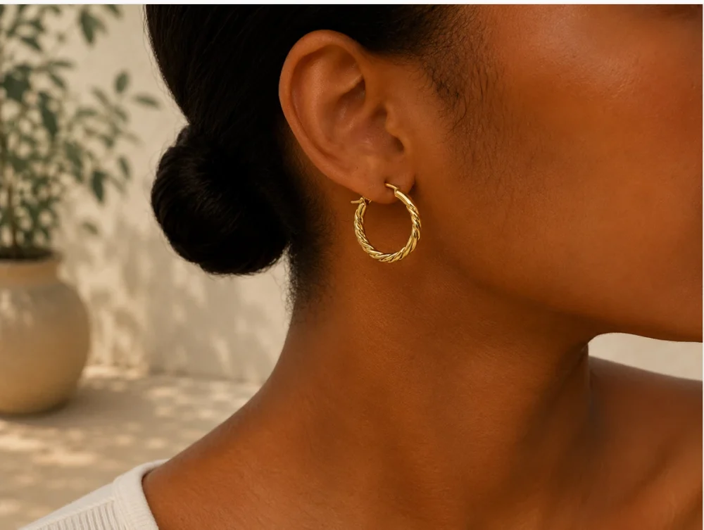 Créoles Torsadées Or - boucles d'oreilles femme en acier inoxydable 316L — vue 2